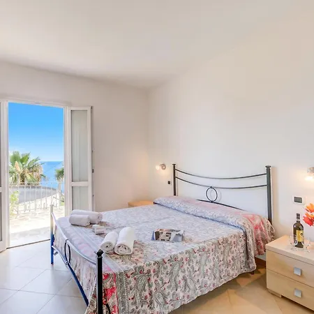 Palms - Sea View Terrace And Parking - Happy Apartmán *