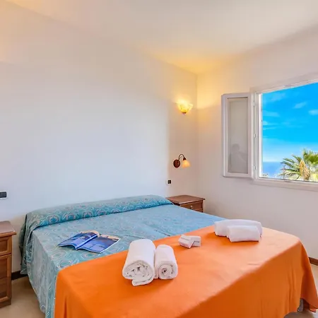 Apartmán Palms - Sea View Terrace And Parking - Happy *