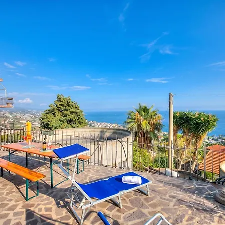 Palms - Sea View Terrace And Parking - Happy Apartmán