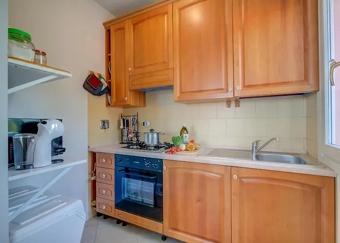 Palms - Sea View - Happy *