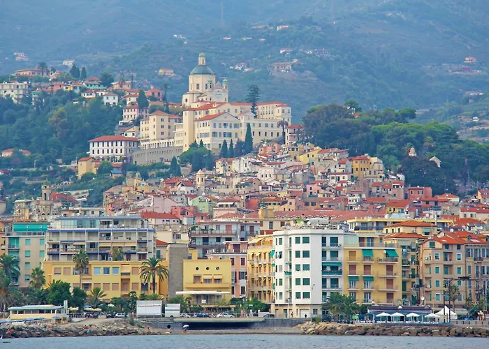 Palms - Sea View - Happy Apartment Sanremo